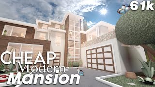 Cheap Modern Mansion Home  Welcome to Bloxburg no advanced placing Speed Build [upl. by Atinomar]