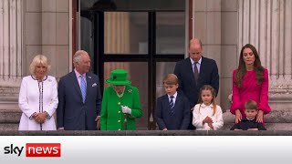 In full The Queen appears on the balcony at Buckingham Palace after her Platinum Jubilee Pageant [upl. by Anirtik423]