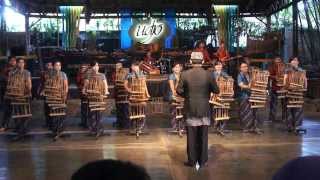 Saung Angklung Udjo Angklung Orchestra  Cant Take My Eyes Off of You [upl. by Elsy622]