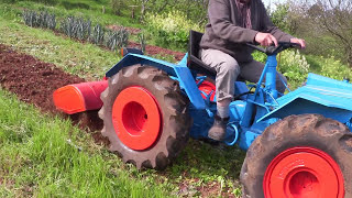 👉 Tractor PASQUALI 956603 ► Tractor trabajando  tuhuertofacil [upl. by Groome]