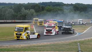 Départ course 1 Grandprix camion Nogaro 2017 [upl. by Nosnhoj]