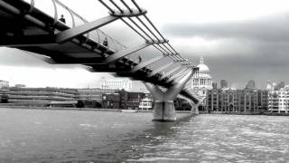 OneMinute  Millennium Bridge London [upl. by Guyon]