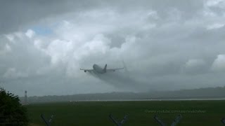 Heavy plane in heavy rain  Takeoff of Silk Way Airlines Boeing 747 4KSW888 at Hamburg Airport [upl. by Hgielsel]