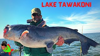 DRIFTING FOR BIG BLUE CATFISH Lake Tawakoni catfishing [upl. by Lanor]