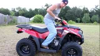 How to wheelie a automatic ATV [upl. by Akcemat]