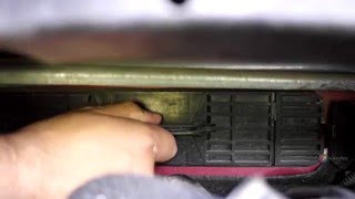 How to replace the air cabin filter on Peugeot 308 307 and Citroen C4 [upl. by Nessim]