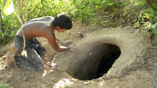 Construir casa subterrânea escondida na floresta [upl. by Nelia]