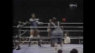 Ernie Ladd vs Haystacks Calhoun [upl. by Enneirda]