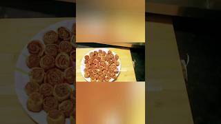 Bhakarwadi recipehow to make besan papdibakarwadi recipe in marathibhakarwadi recipe step by [upl. by Tadd201]