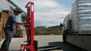 핸드 파렛트 Hand Pallet Truck and Manual Stacker [upl. by Martella204]