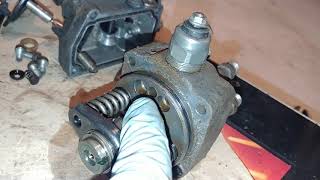 Bosch VE pump teardown  part 3  fuel plunger and distribution block [upl. by Kendrick]