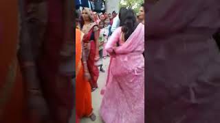 Uttaran aawa Dulhan ab Kala jaani avadhi vivah geetyoutube video avadhi vivah geet [upl. by Bertilla]