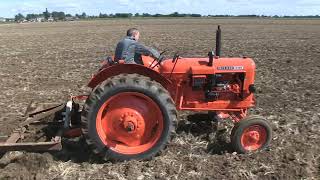 NUFFIELD 465 AND 1060 TRACTORS CULTIVATING [upl. by Androw]