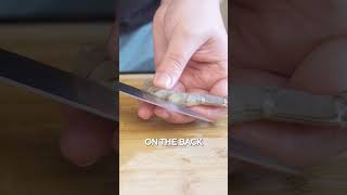 How to prepare raw king prawns for frying [upl. by Kirstyn]