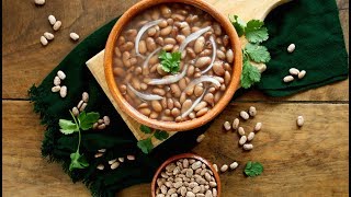 Como Hacer Frijoles de la Olla How to Make Mexican Beans in a Pot  Muy Bueno [upl. by Rochus]