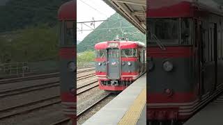 しなの鉄道115系坂城駅発車シーン 電車 [upl. by Nerb]