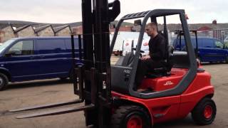 Linde H30 Diesel Forklift Truck [upl. by Tsenre]