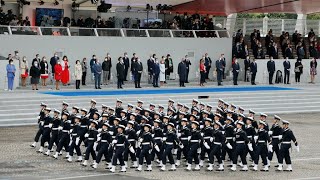 Défilé du 14 juillet en France  la fête nationale renoue avec la tradition • FRANCE 24 [upl. by Gregorius]