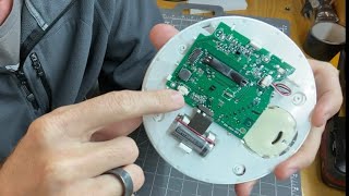 Replace the battery in First Alert P1210 smoke detector [upl. by Port]