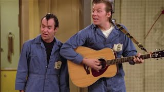 Strike While the Union is Hot Lenny and Squiggy Laverne amp Shirley [upl. by Yenreit]