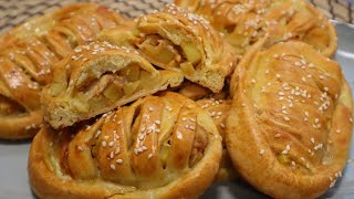 Mega leckere Teigtaschen gefüllt mit Hähnchen Kartoffeln und Zwiebeln aus dem Backofen [upl. by Gottuard]