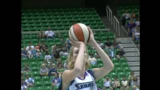 Margo Dydek of the Utah Starzz Records a Triple Double [upl. by Ermengarde]