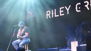 Riley GreenI wish Grandpas Never Died OKC 2282020 [upl. by Bart]