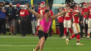 Full Video Super Bowl 55 Streaker with Kevin Harlan amp Kurt Warner on the call [upl. by Hakim]