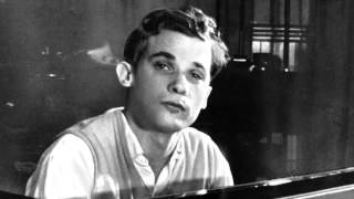 Glenn Gould  Bach Prelude In C Minor BWV 999 [upl. by Thibaut]