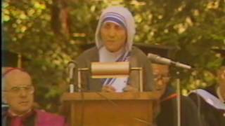 Commencement Address of Teresa of Calcutta at Thomas Aquinas College [upl. by Sully]