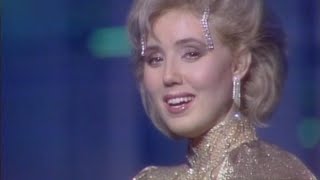 Lepa Brena  Nežna žena  Novogodišnji Show Program  RTB 198485 [upl. by Akinwahs]