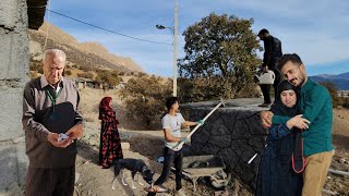 Nomadic Life A Day in the Life of Young Nomads Helping Friends Build a Nomad House Toilet🏡 [upl. by Akieluz]