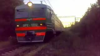 Russian railways ELEKTRICHKA ER21112 2007 [upl. by Asilrac]