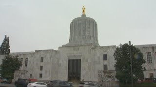 Lawmakers vote to reduce Oregon kicker rebate [upl. by Worden]