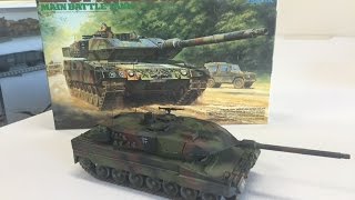 Building the Tamiya 135 Leopard 2A6 main battle tank [upl. by Cheke]