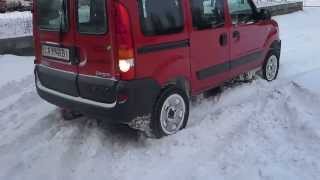 Renault Kangoo 4x4 in snow [upl. by Yeh]