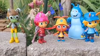 Beat Bugs ♡All You Need is LOVE♡ A music video [upl. by Anum]