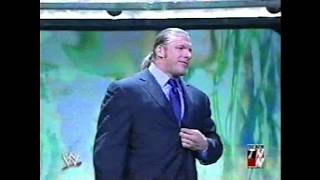 Triple H vs Scott Steiner Bench Press Contest 1132003 RAW [upl. by Biddie]