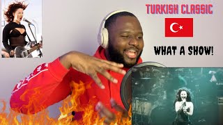 CALVIN REACTS to Şebnem Ferah  Çakıl Taşları 10 Mart 2007 İstanbul Türkçè Altyazilar mevcuttur🇹🇷 [upl. by Ayidah566]