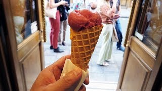 Queuing for famous Berthillon Ice Cream Paris 🇫🇷 [upl. by Thanh]