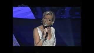 Helena Vondráčková  Dlouhá noc live 2002  nejenHIT roku 2001 [upl. by Nylteak]