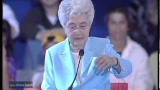 chiara lubich racconta la sua chiamata al supercongresso gen3 426x320 mp4 [upl. by Ransom474]