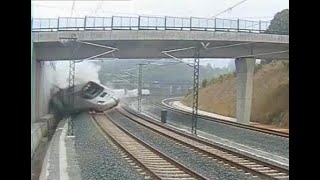 Una cámara grabó el accidente de tren en Santiago [upl. by Jarid]