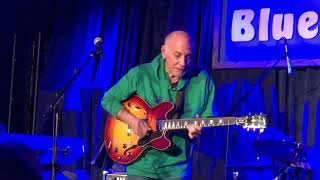 Minute by Minute  Larry Carlton Quartet Live  Blue Note Napa CA 22219 [upl. by Nickolas]