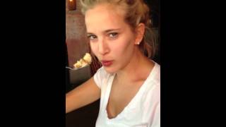 Luisana Lopilato  Semana 18 de embarazo [upl. by Ennailuj]