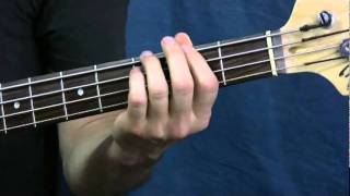 easy bass guitar lesson enter sandman metallica [upl. by Tamberg448]