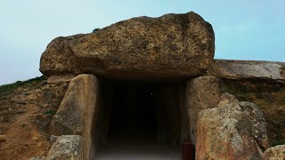 DÓLMENES DE ANTEQUERA PATRIMONIO DE LA HUMANIDAD  Documental Completo [upl. by Aztin124]