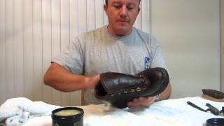 Obenaufs Heavy Duty LP vs Huberds Shoe Grease [upl. by Lebiralc145]