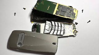 Nokia 6610 i disassembly [upl. by Esila]