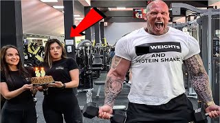 GIANT BODYBUILDER 68” TRAINING IN PUBLIC  Martyn Ford [upl. by Airtal]